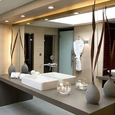 Majestic Apartment *