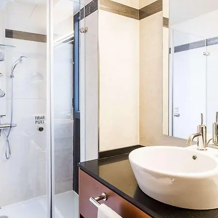 Majestic Apartment *